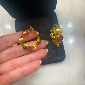 Stunning vintage Chanel gripoix earrings